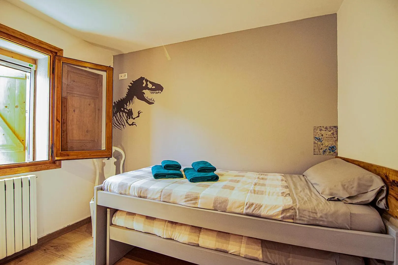 Dinosaur House Daire Coll de Nargó 0*,  İspanya